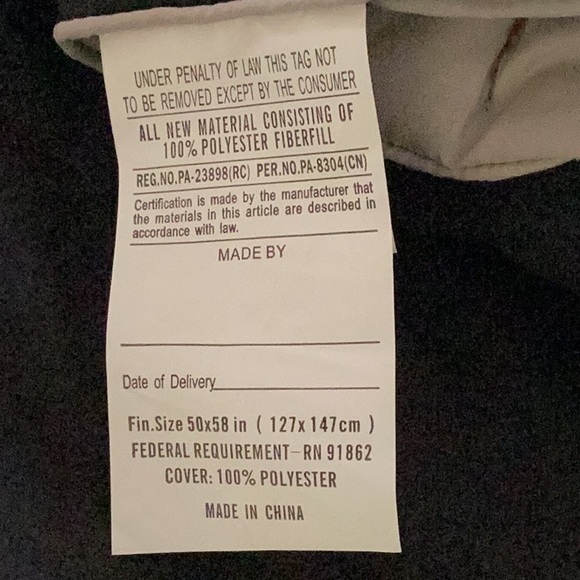 🛏️ Blanket - Picture 3 of 3